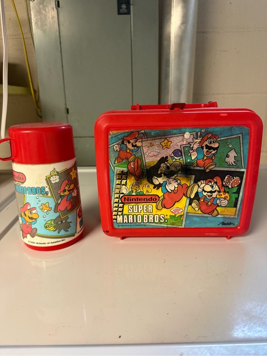 aladdin Other - Vintage Nintendo Super Mario Bros. Red Kids Lunchbox with Matching Thermos